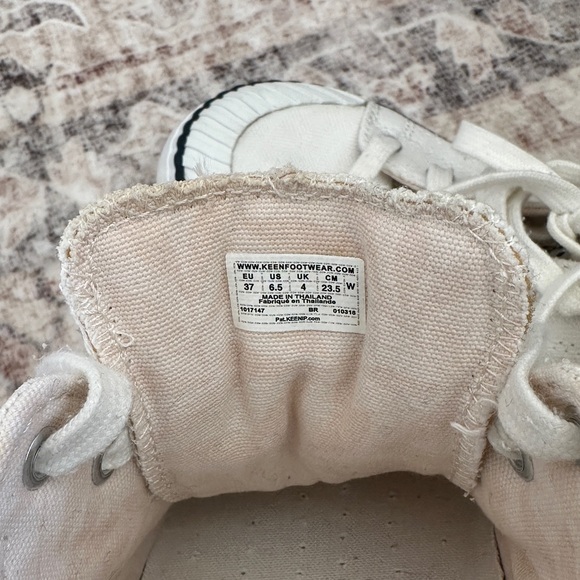 Keen White Sneakers - Picture 5 of 6